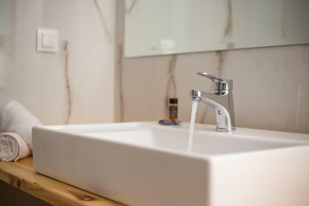 Avi Suites 2 ファリラキ エクステリア 写真